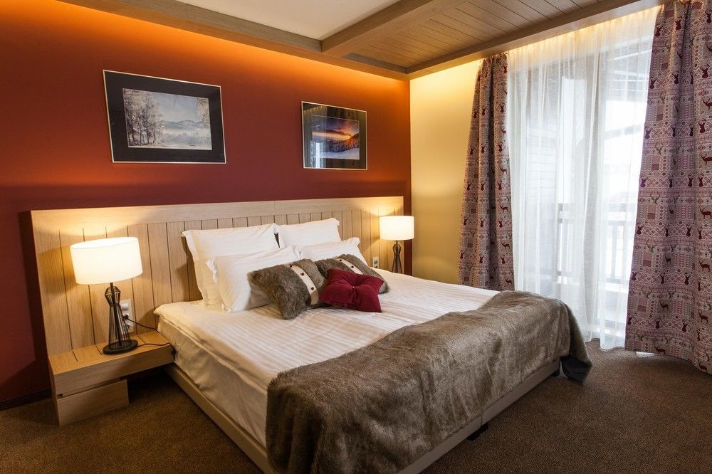 Amira Boutique Hotel Bansko Extérieur photo A bedroom in a hotel
