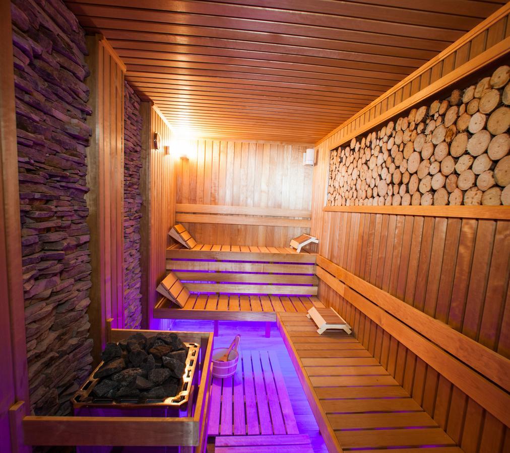 Amira Boutique Hotel Bansko Extérieur photo A modern Finnish sauna