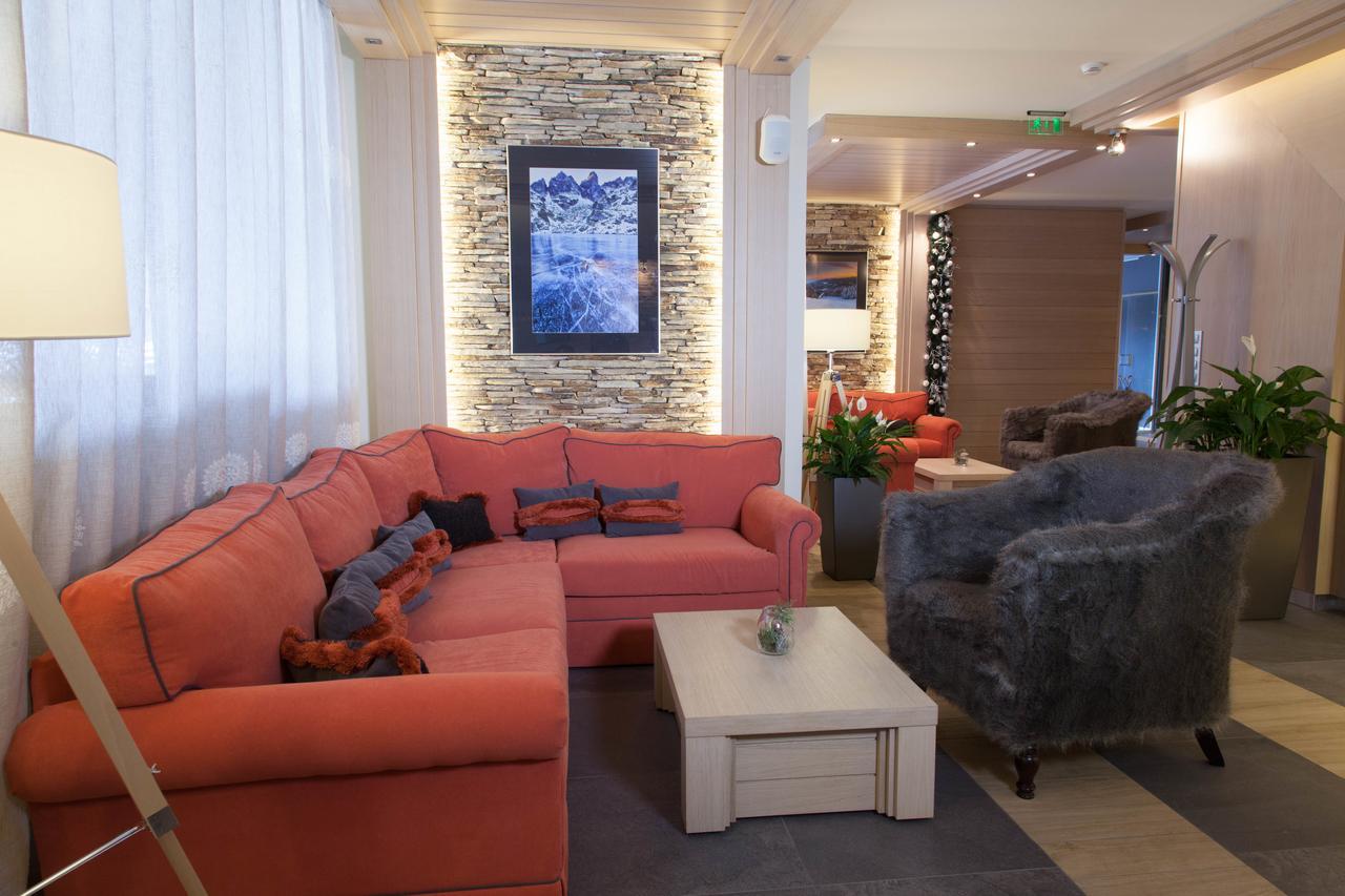 Amira Boutique Hotel Bansko Extérieur photo The lobby of the hotel
