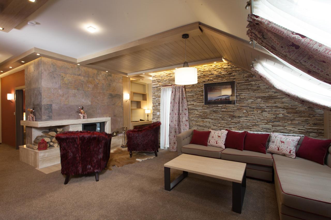 Amira Boutique Hotel Bansko Extérieur photo Interior of a suite at the hotel